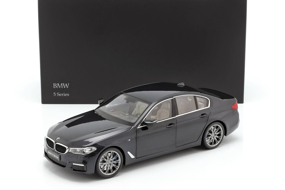 1/18 Scale BMW 5 Series Black Sapphire L5941
