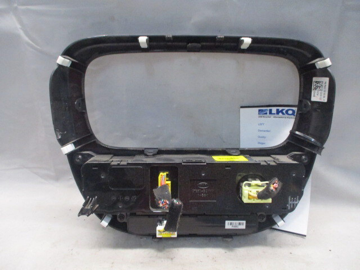 Pre-Owned Kia Soul AC Heater Temperature Control Unit K120