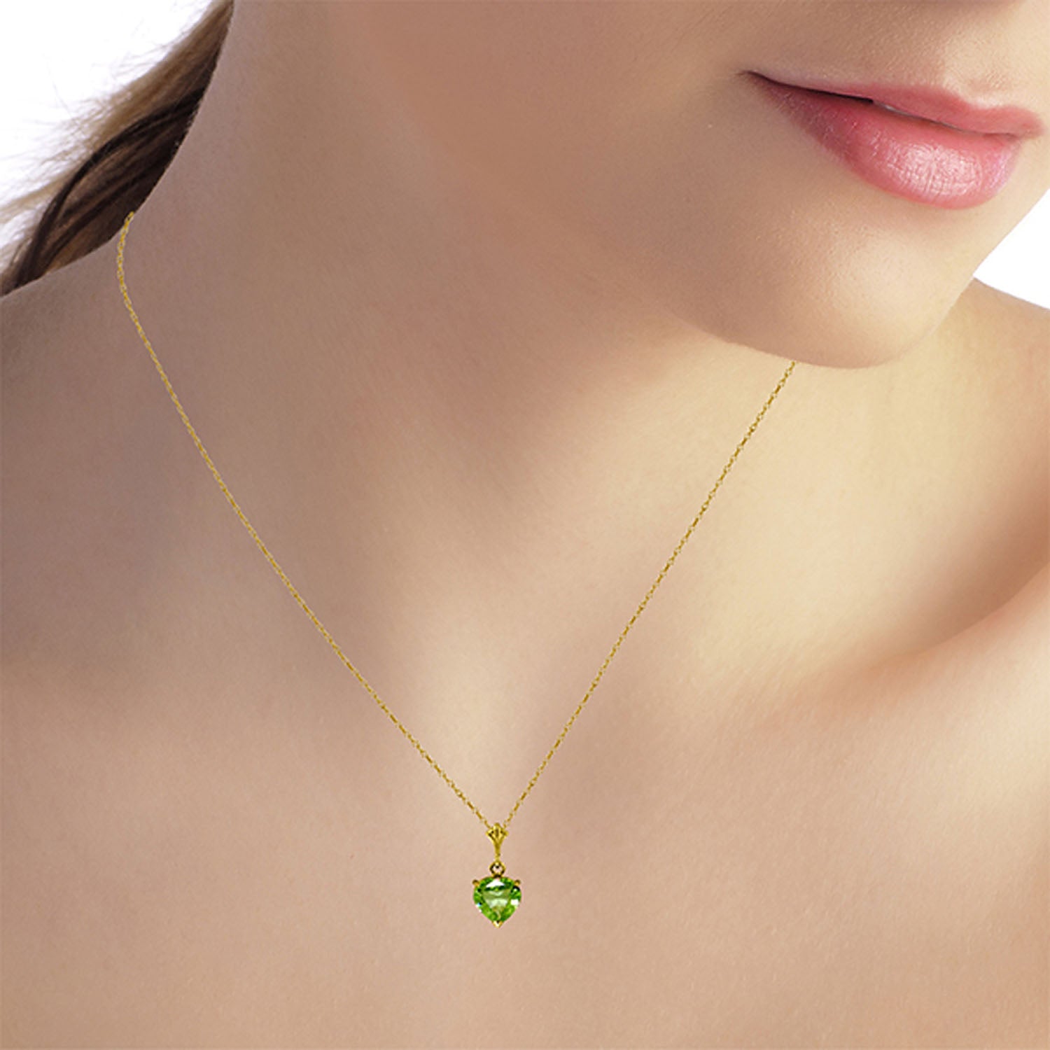 14k 20" Yellow Gold Heart-shaped Natural Peridot Pendant Necklace D807