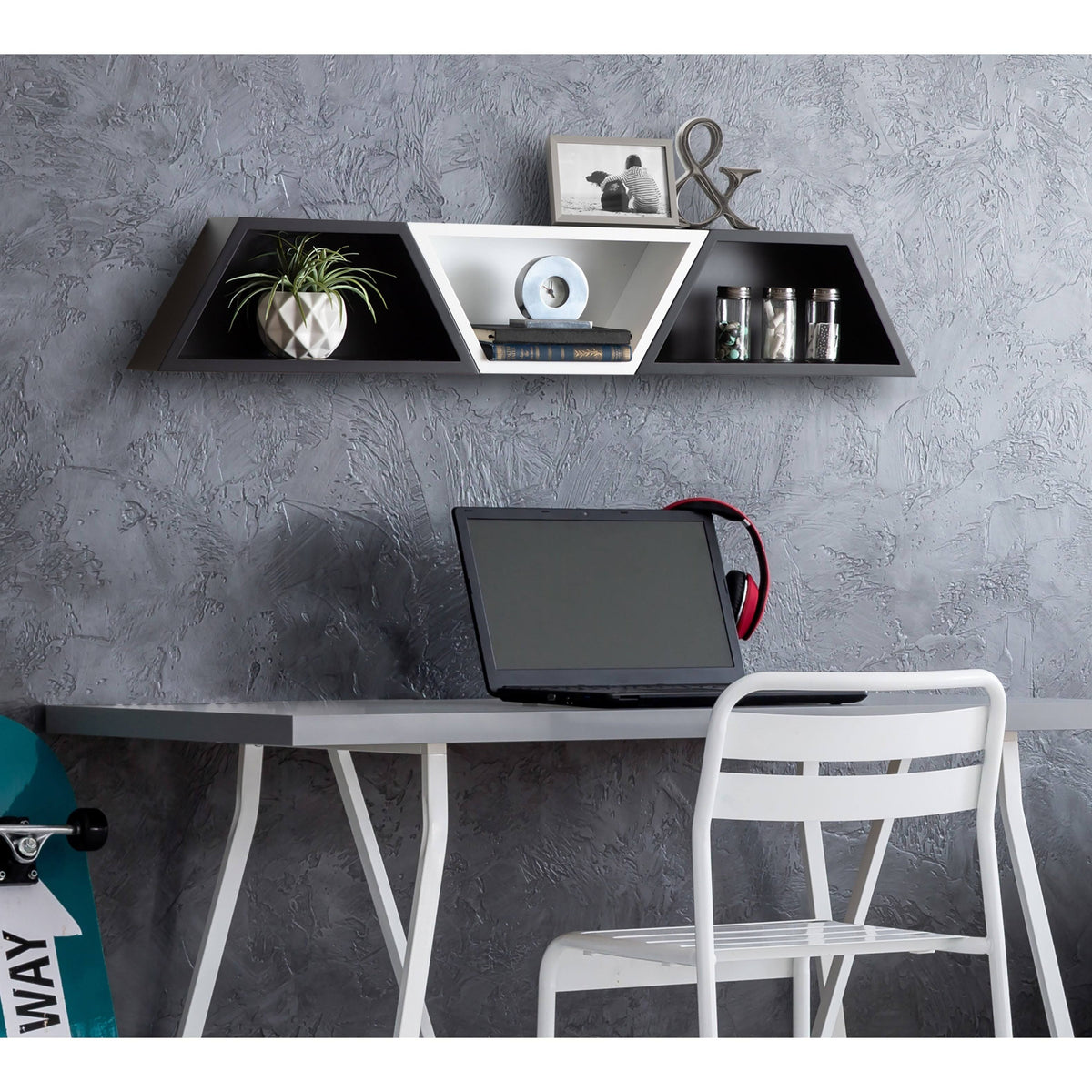 Black Wall Shelf Set of 2 D4392
