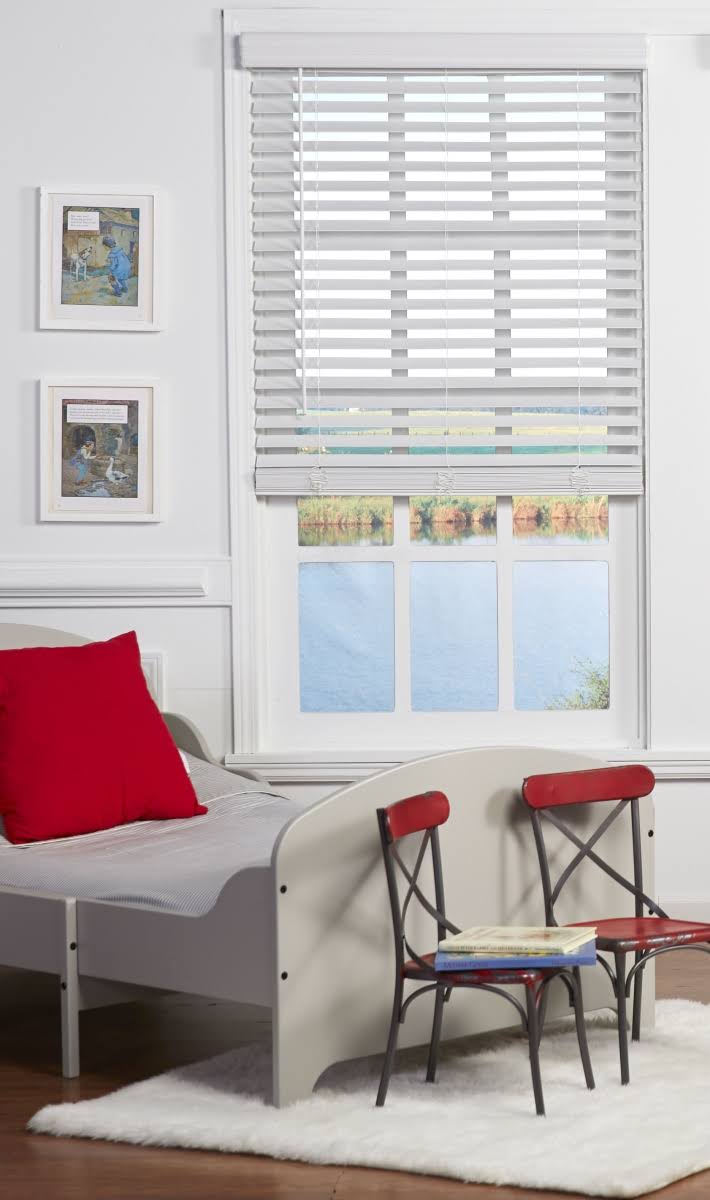 Cordless Faux Wood Blind White G357