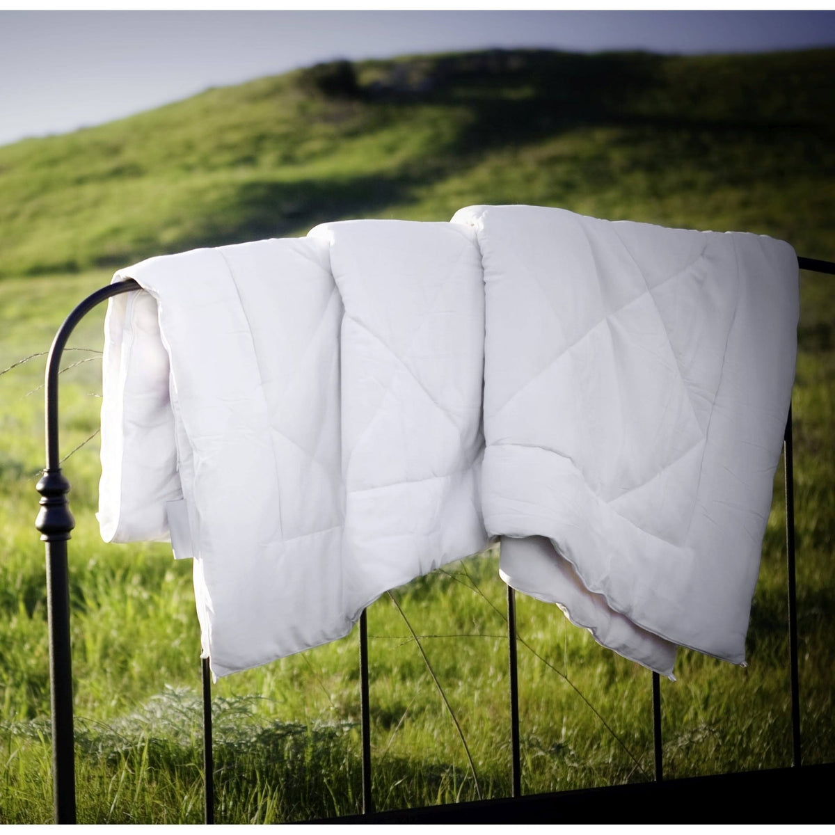 Twin Bamboo Comforter U80544