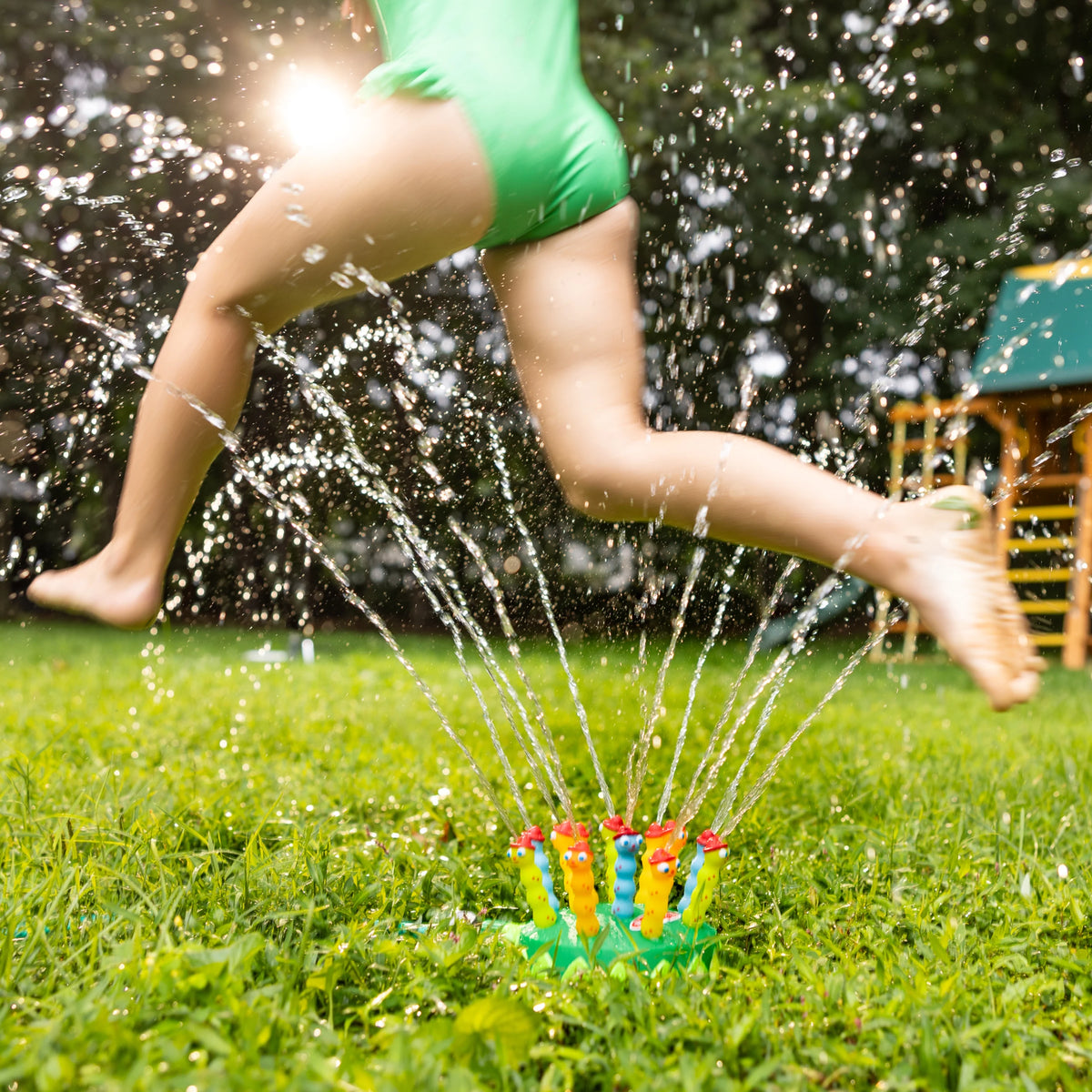 Outdoor Sprinkler Toy with Hose Attachment J16481