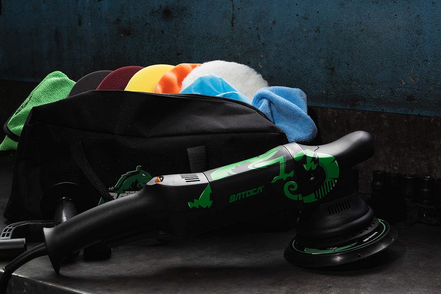 Dual Action Polisher, 6 Inches, 700w Random Orbital Car Buffer with Foam/Wool Pads, Microfiber Towels D83325