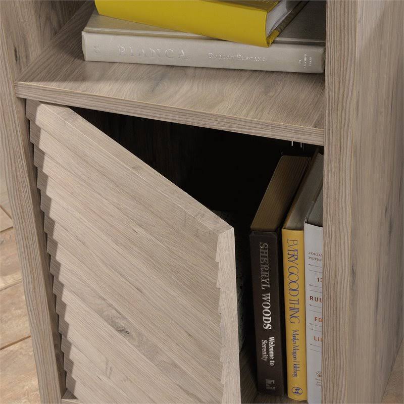 Laurel Oak Side Table L715