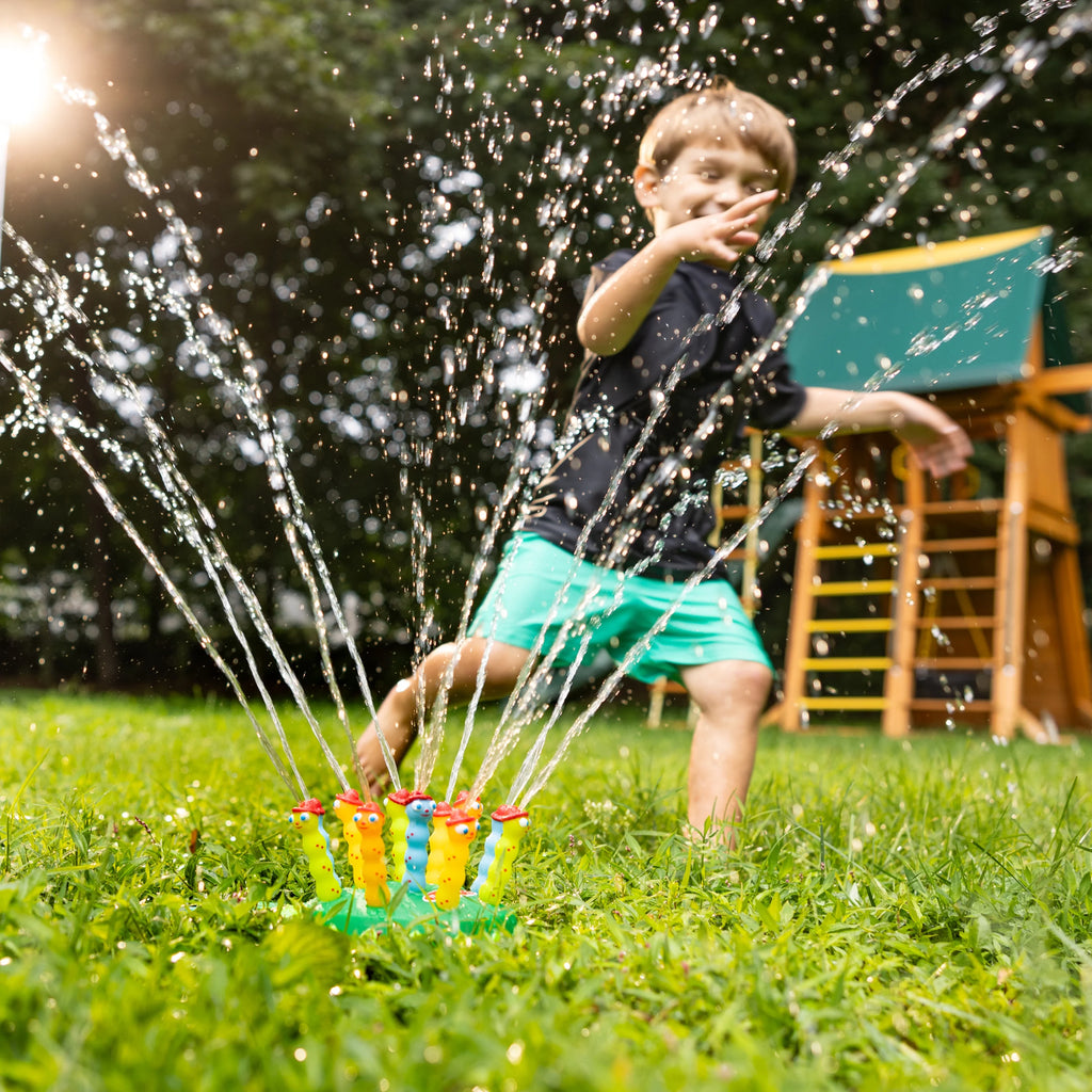 Outdoor Sprinkler Toy with Hose Attachment J16481