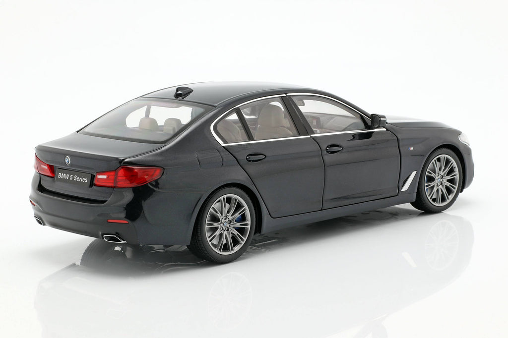 1/18 Scale BMW 5 Series Black Sapphire L5941
