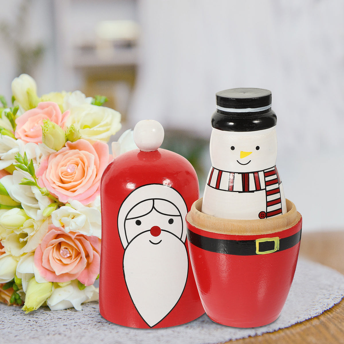 Christmas Nesting Dolls G16882