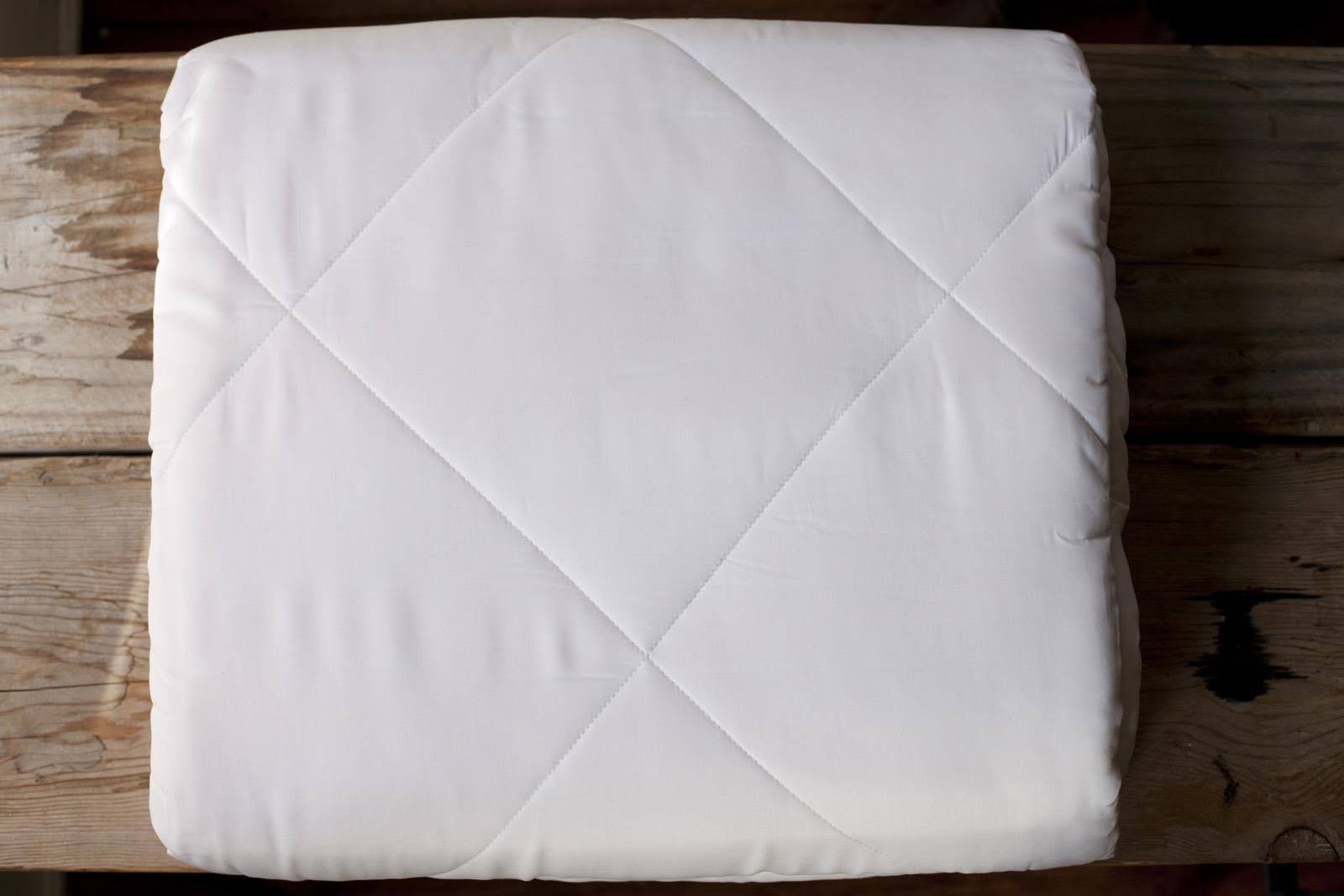 Twin Bamboo Comforter U80544