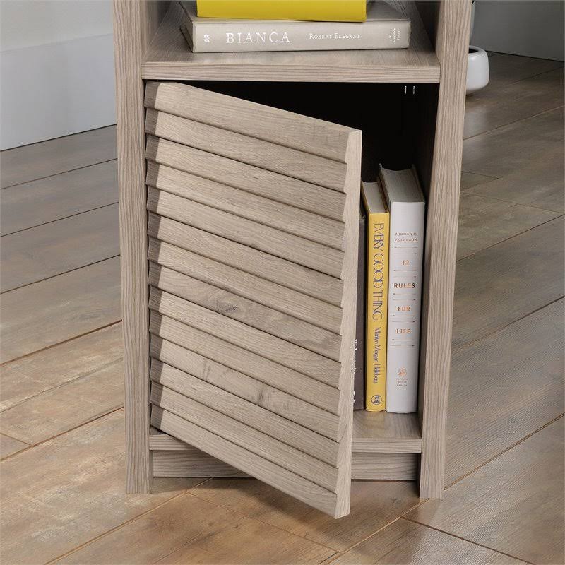 Laurel Oak Side Table L715