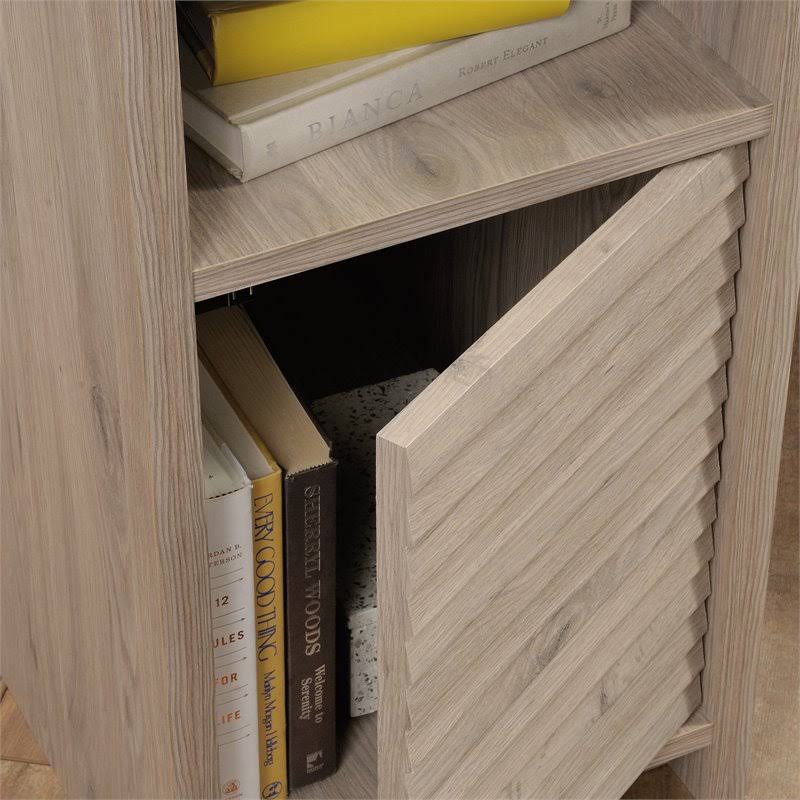 Laurel Oak Side Table L715
