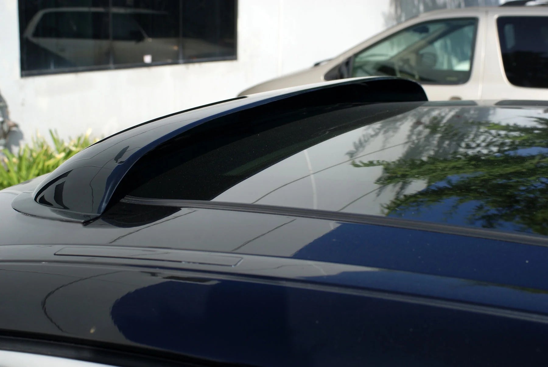 5 Pcs Window Visor Deflector and Sunroof Set Z173058