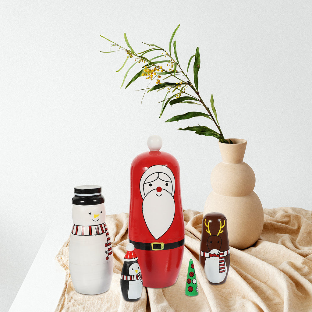Christmas Nesting Dolls G16882