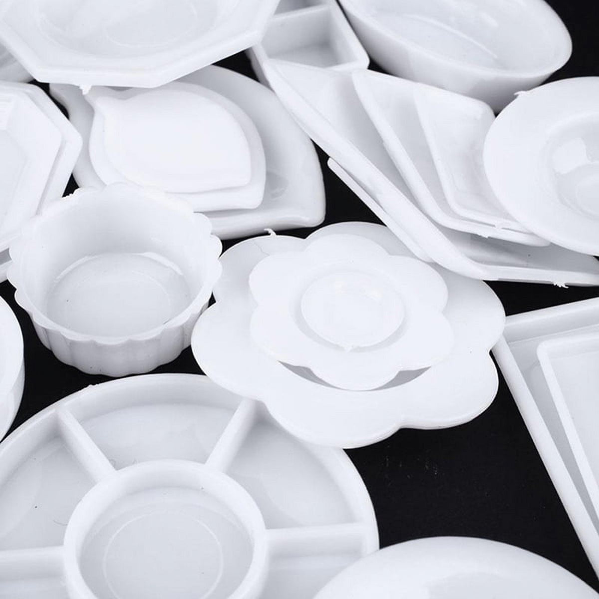 33 Pcs Dollhouse Miniature Tableware Plastic Plate Toys Set Z7741