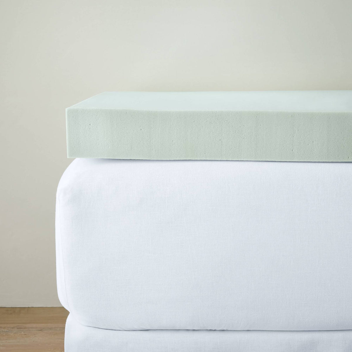 Full Serene Foam Mattress Topper J540
